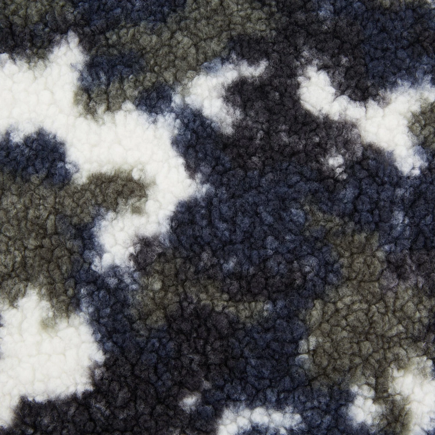 Frisco Sherpa Cube Pillow Cat & Dog Bed, Camo 5 Frisco Sherpa Cube Pillow Cat & Dog Bed, Camo - Image 3