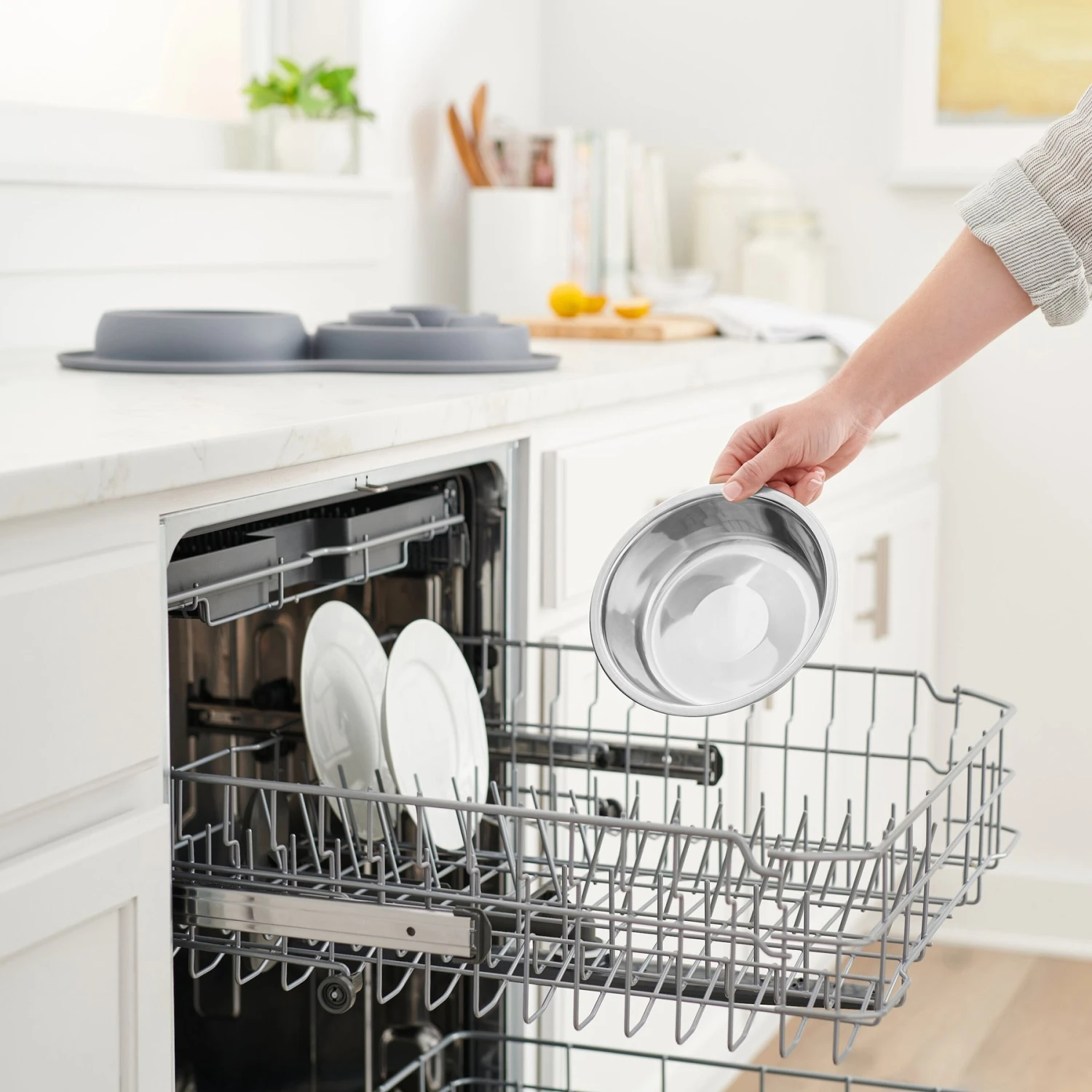 Frisco Silicone Stainless Steel Double Diner Slow Feeder Dog & Cat Bowl, Grey, 3 Cup 7 Frisco Silicone Stainless Steel Double Diner Slow Feeder Dog & Cat Bowl, Grey, 3 Cup - Image 5