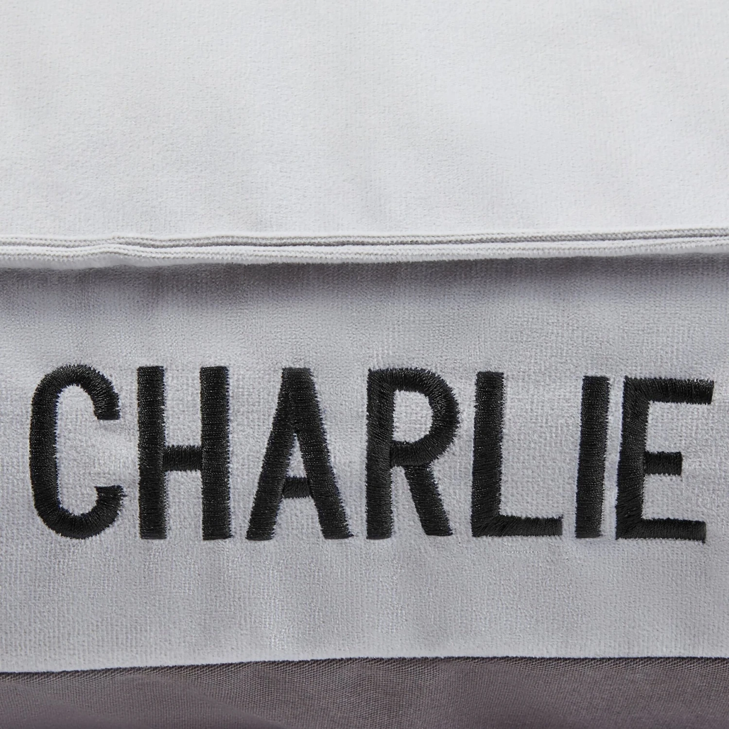 Frisco Personalized Silver Bolstered Bed With Silver Check Bolster, X-Large 6 Frisco Personalized Silver Bolstered Bed With Silver Check Bolster, X-Large - Image 4