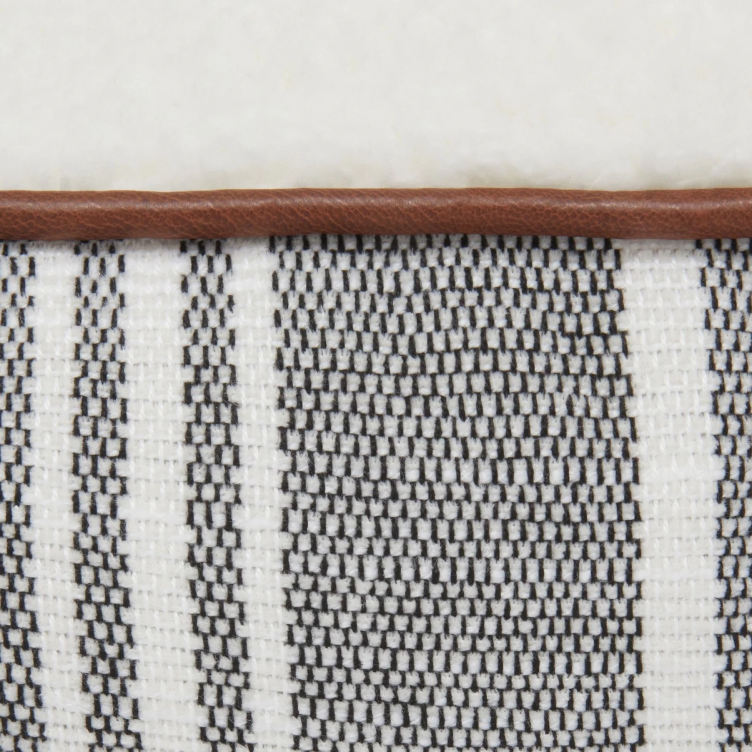 Frisco Farmhouse Rectangular Bolster Dog Bed W/ Removable Cover 6 Frisco Farmhouse Rectangular Bolster Dog Bed W/ Removable Cover - Image 4